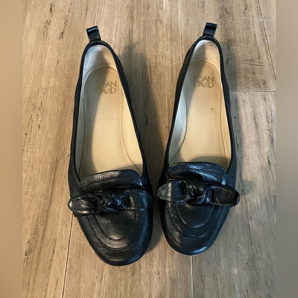 Joan & David leather black ballet flat women’s shoes. Size 7.5